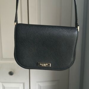 Kate Spade Crossbody, Polyurethane Leather. EUC